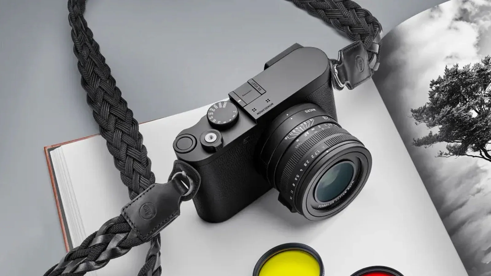 Leica готовит Q3 43, которая снимает только в черно-белом
