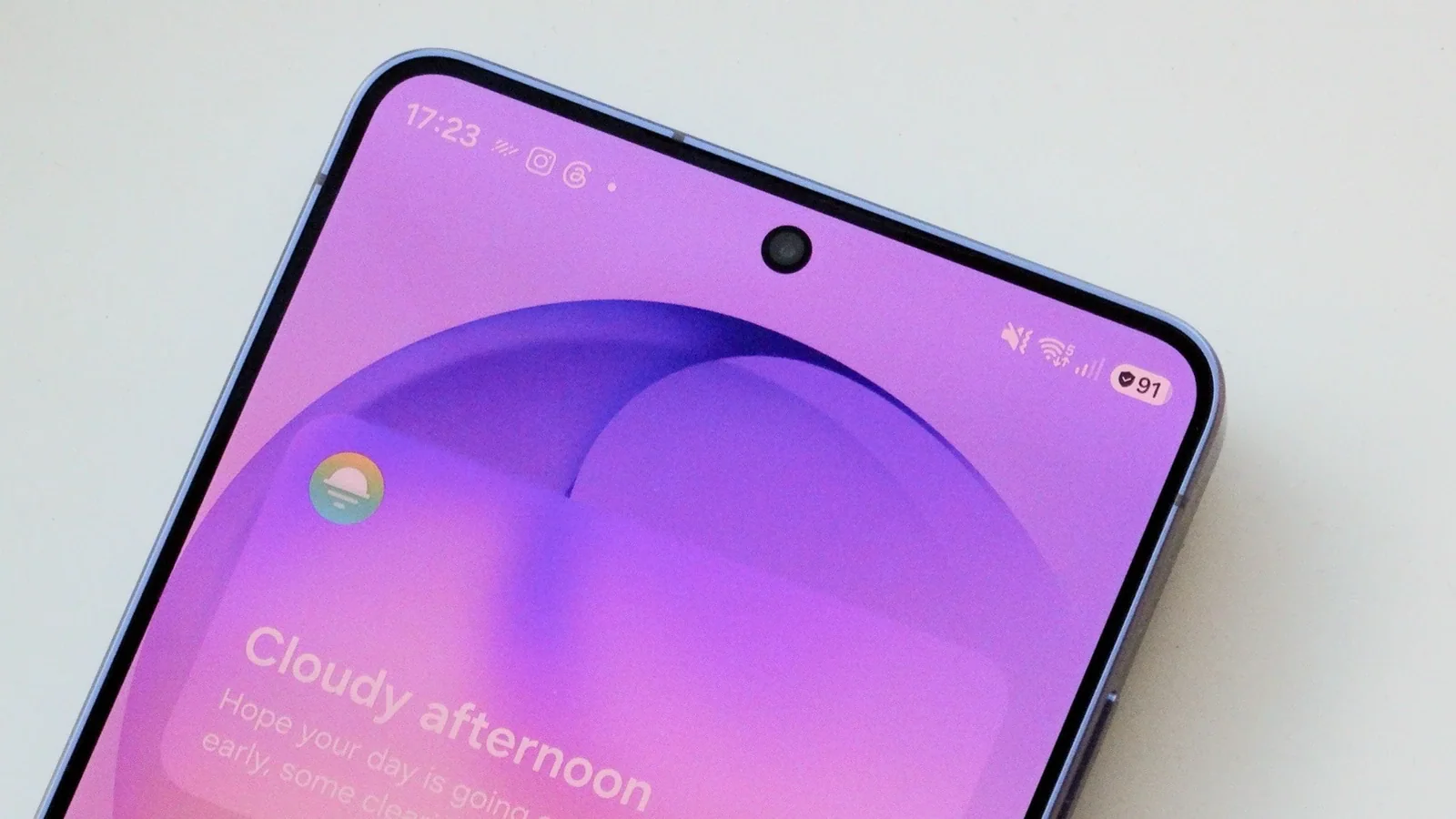 Что означает значок щита рядом с батареей на Samsung Galaxy