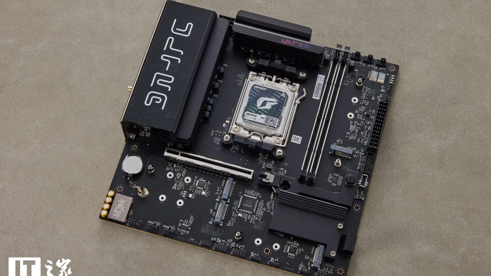 iGame B850M ULTRA-OC V14 сделала ставку не на размер, а на возможности
