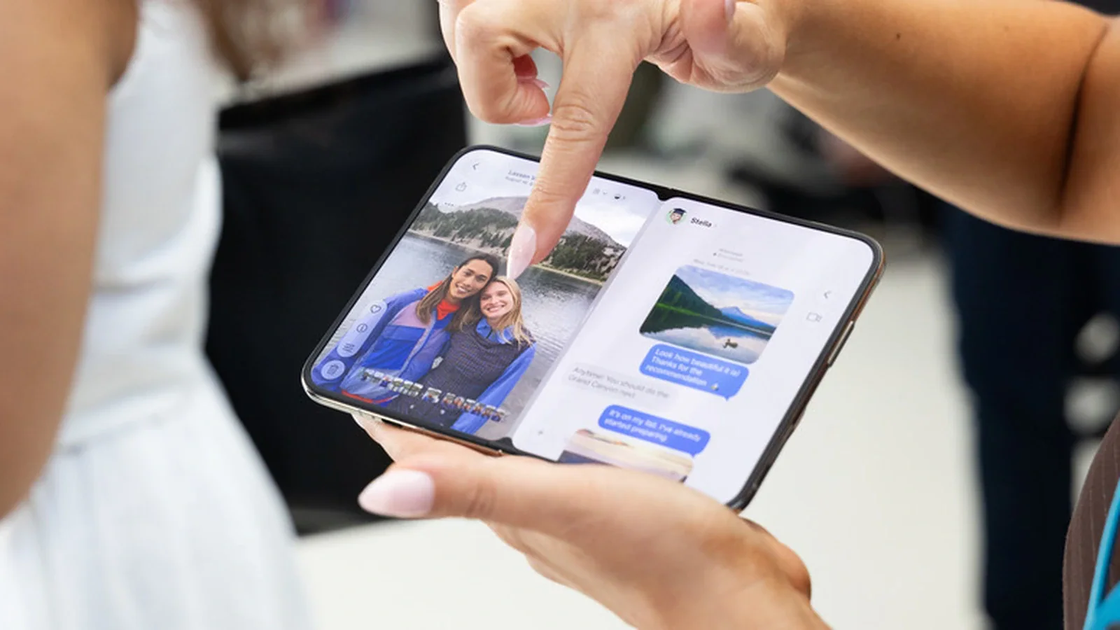 Можно ли клеить защитную пленку на складные Samsung Galaxy Z Fold и Z Flip?