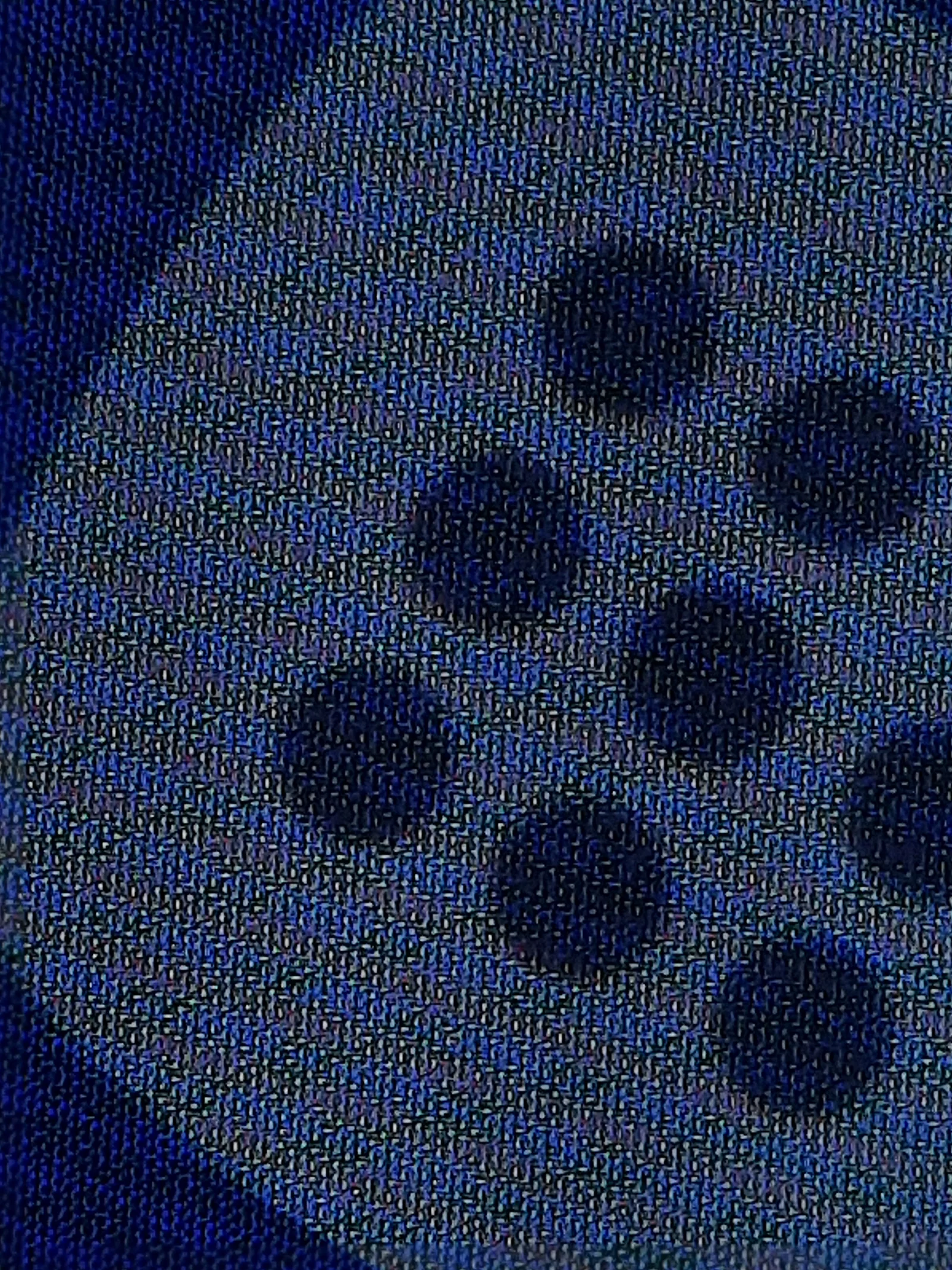 увеличенные субпиксели OLED-дисплея, хорошо видна физическая структура самосветящейся панели