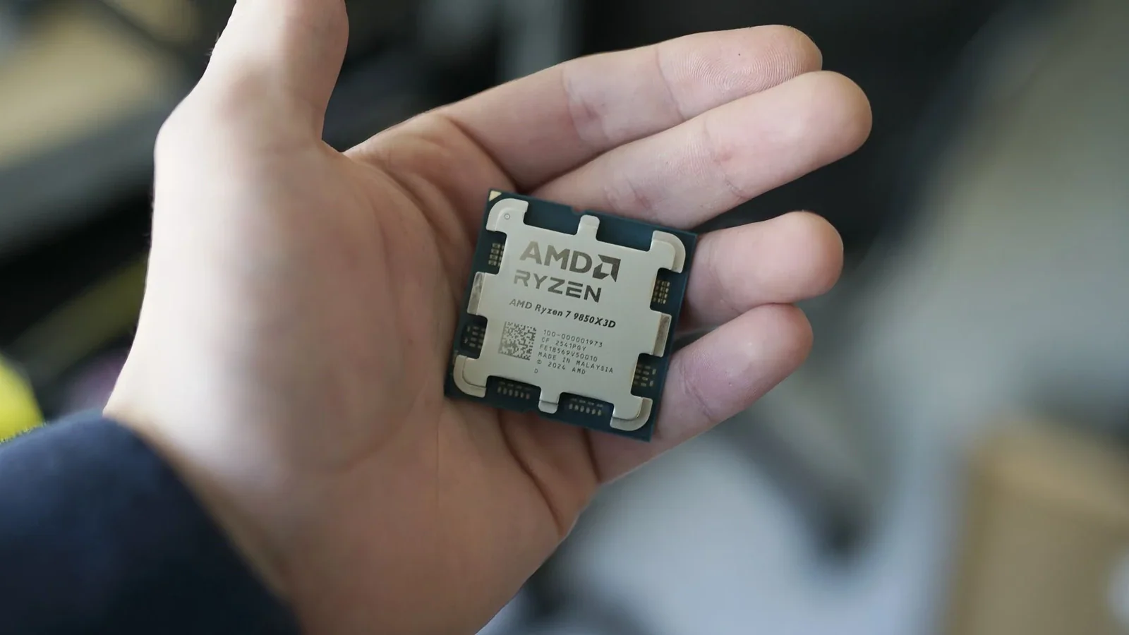 Ryzen 7 9850X3D подешевел и получил комплект с охлаждением и игрой